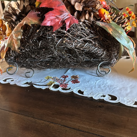 Fall centerpiece - Picture 4 of 12